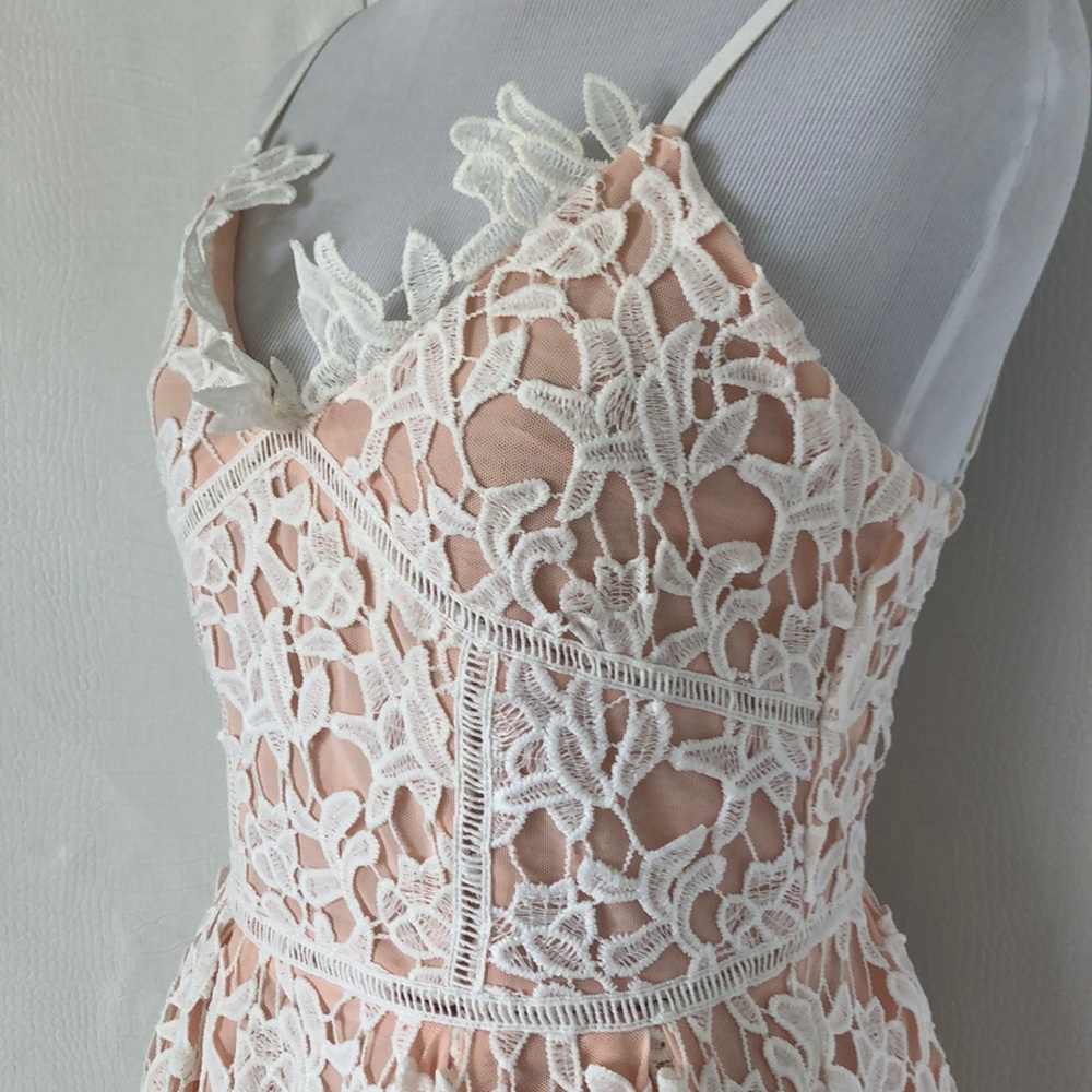 LACE DRESS. - Picture 3 of 8